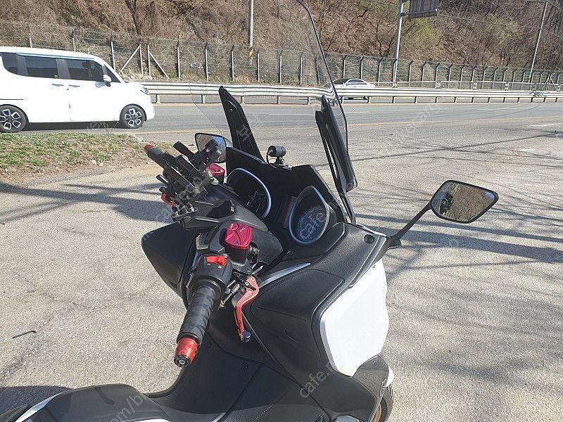 야마하 TMAX DX 30