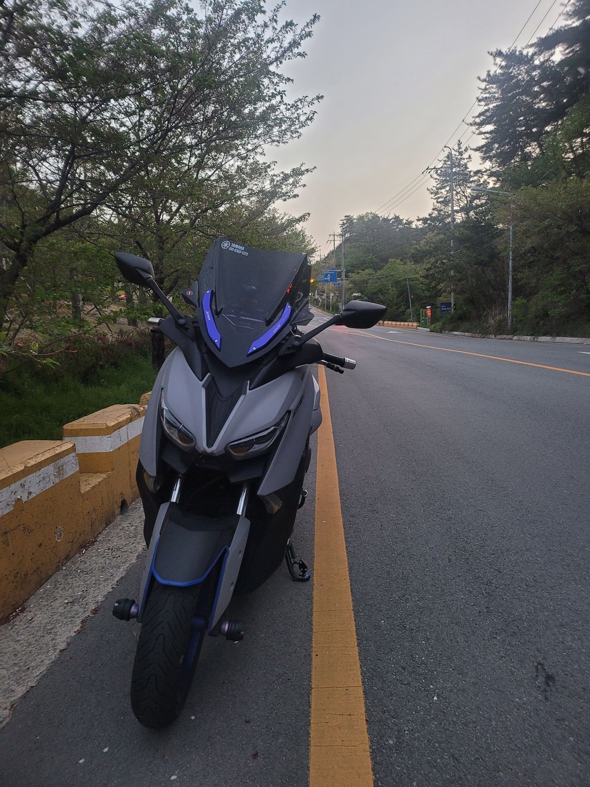 야마하 XMAX 300 ABS 11