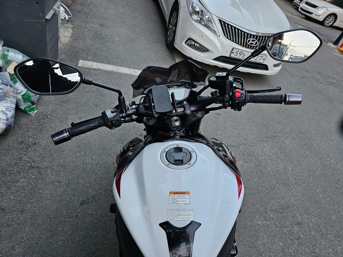 스즈키 GSX S 1000 7