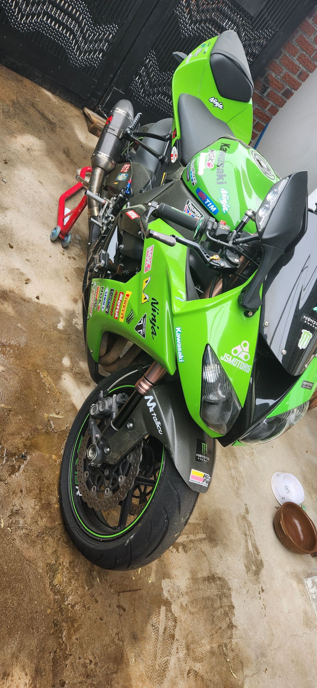 가와사키 닌자 ZX 10 R main