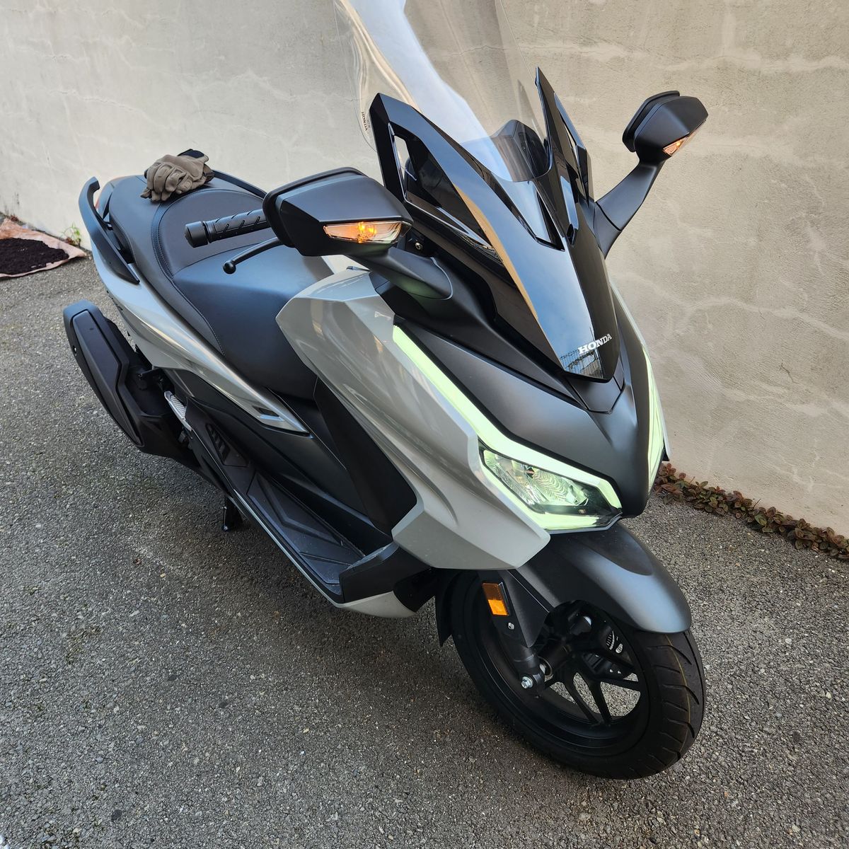 혼다 포르자 350 main