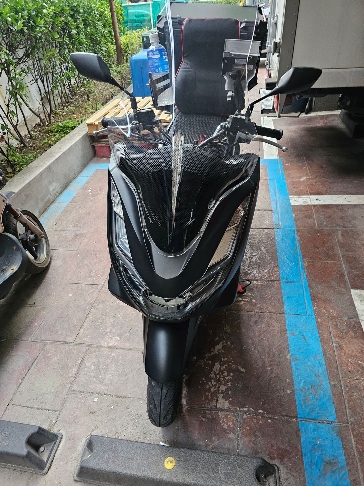 혼다 PCX 125 more