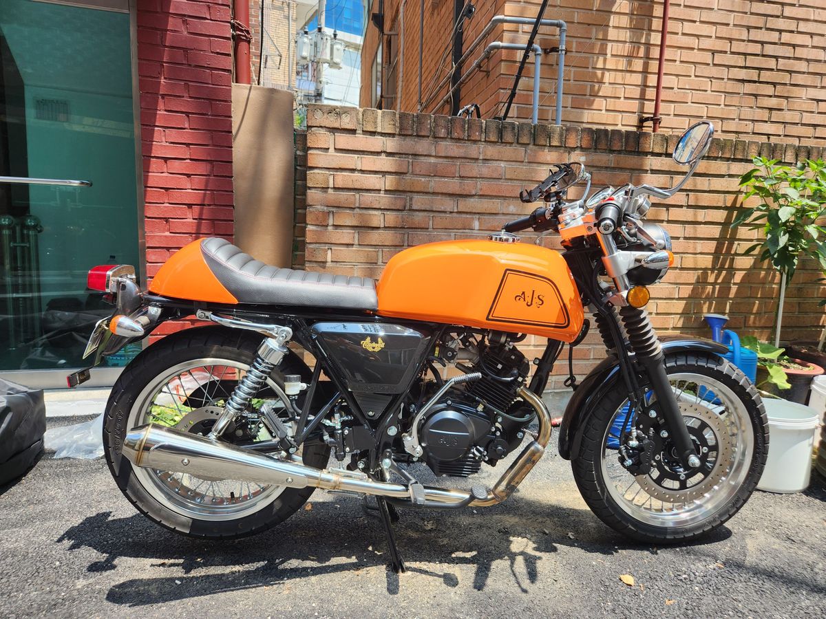 AJS 캐드웰 125 main