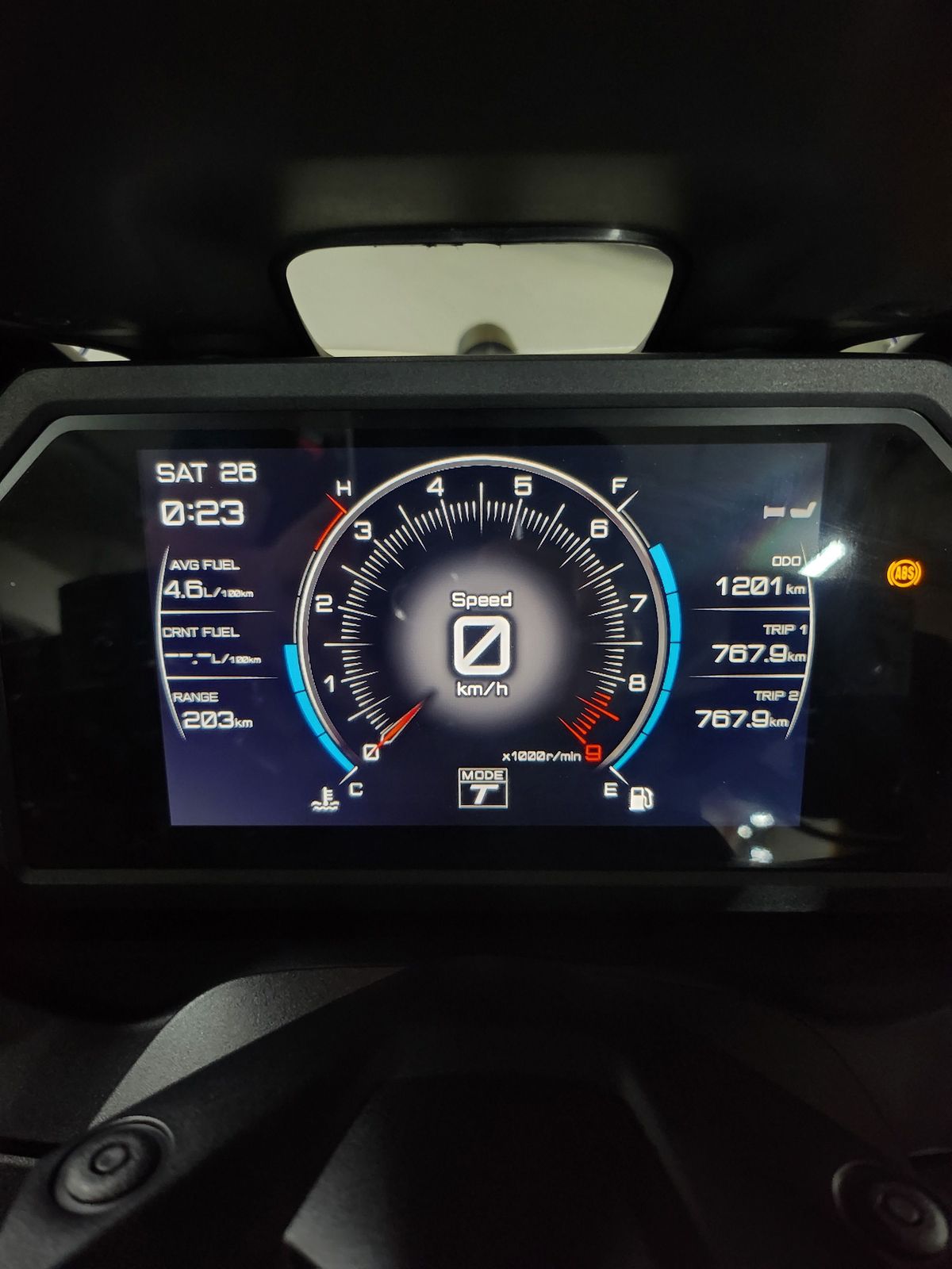 야마하 TMAX 560 5