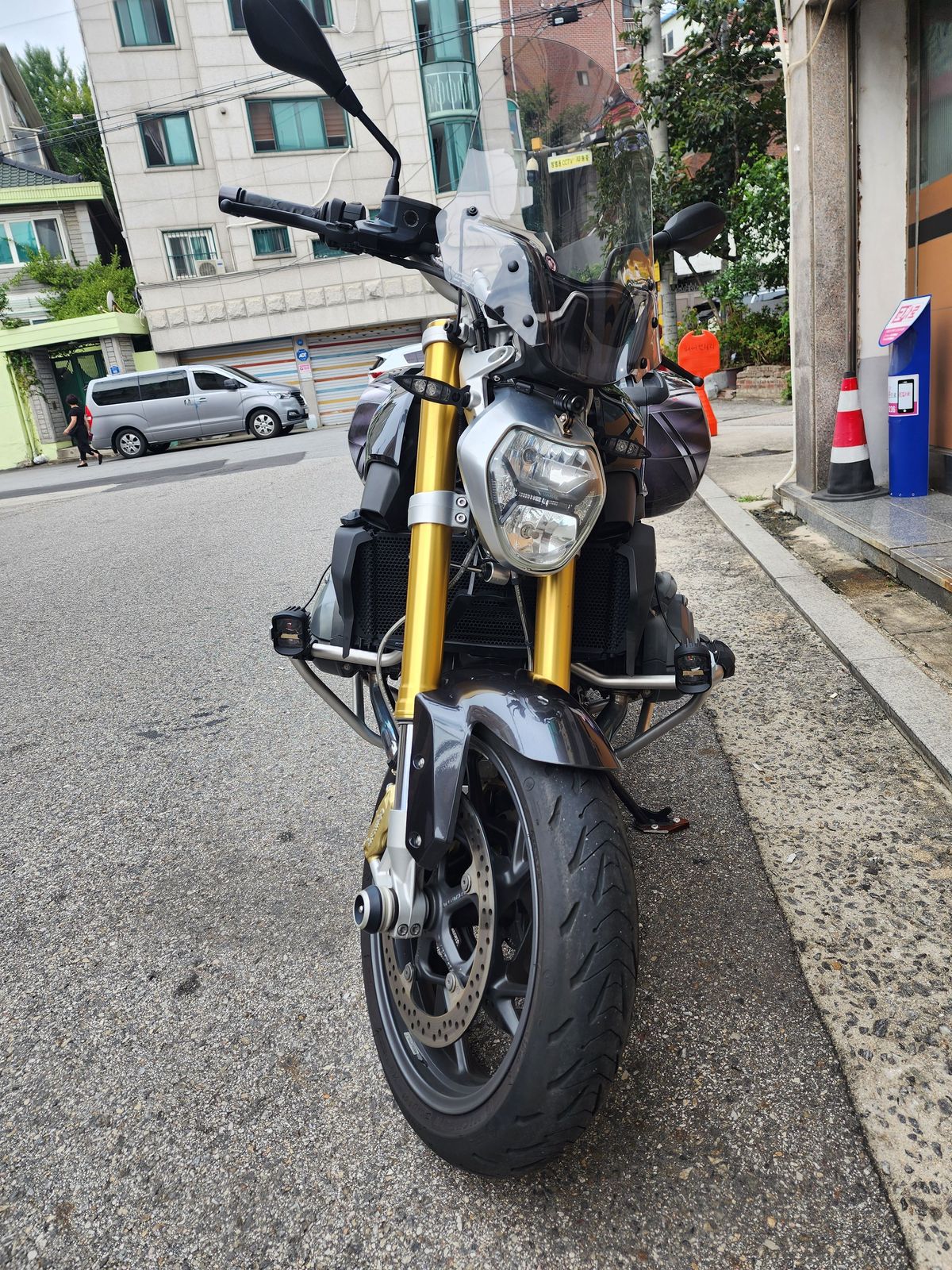 BMW R 1200 R more