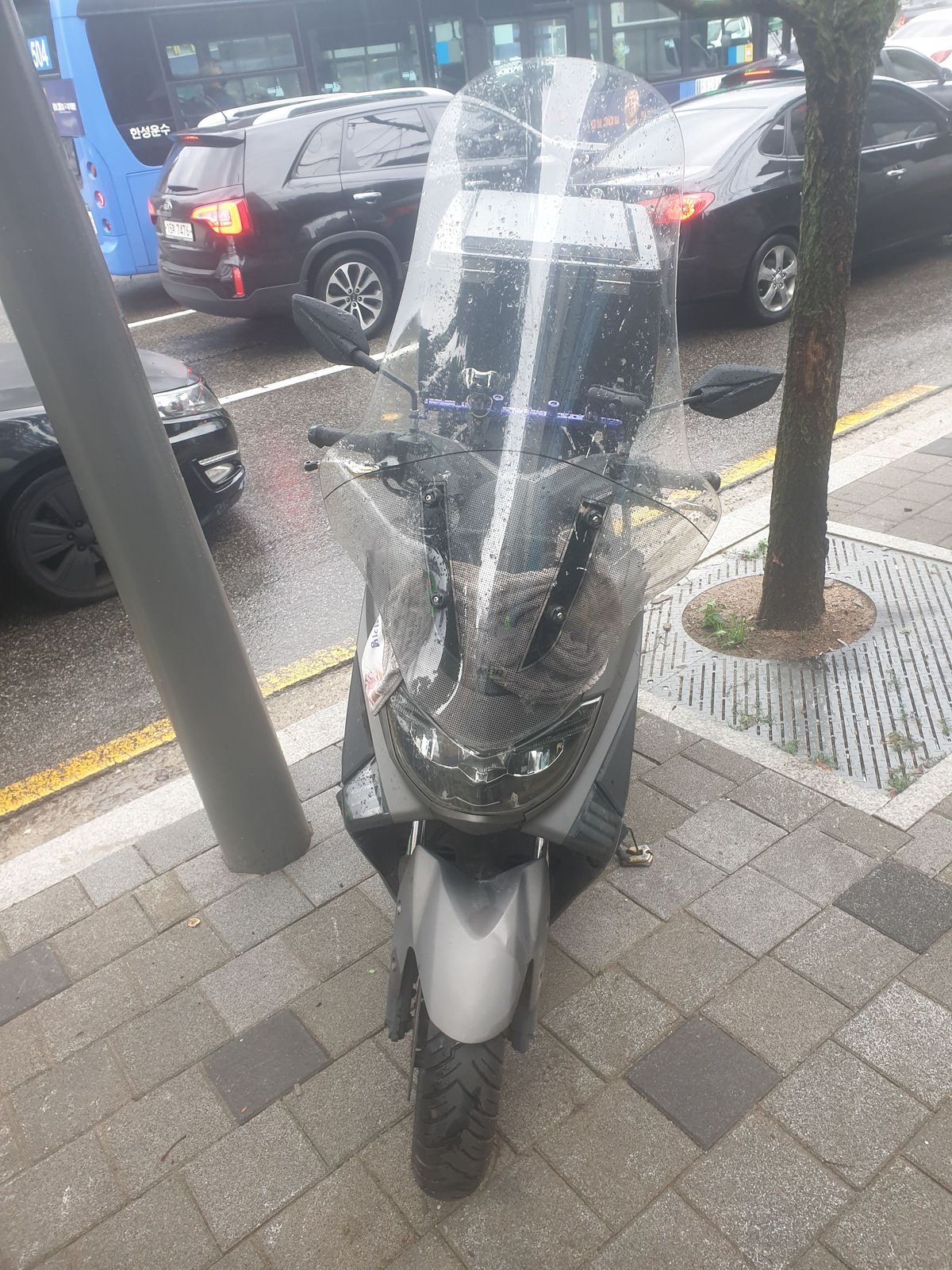 야마하 NMAX 125 more