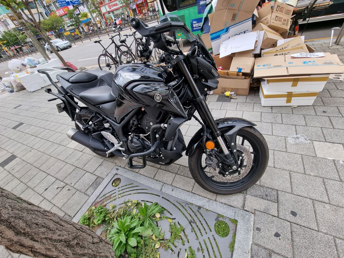 야마하 MT 03 more