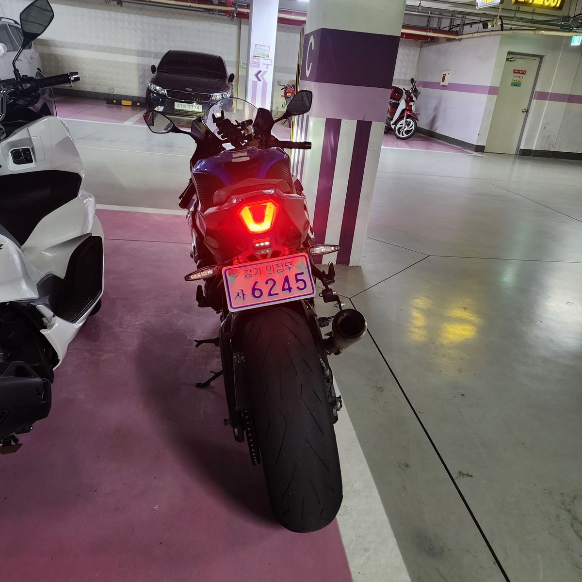 스즈키 GSX R 1000 4