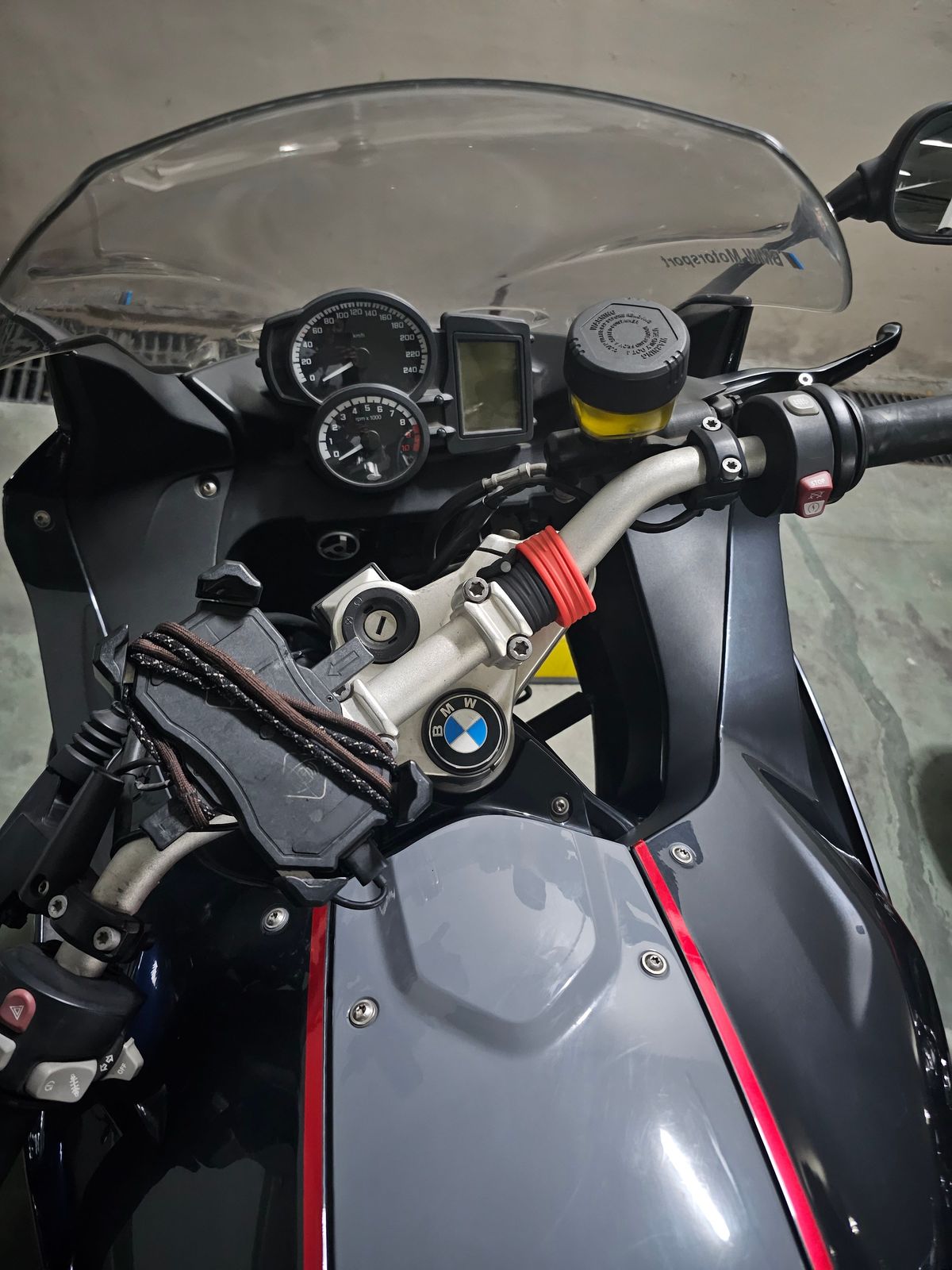 BMW F 800 GT more