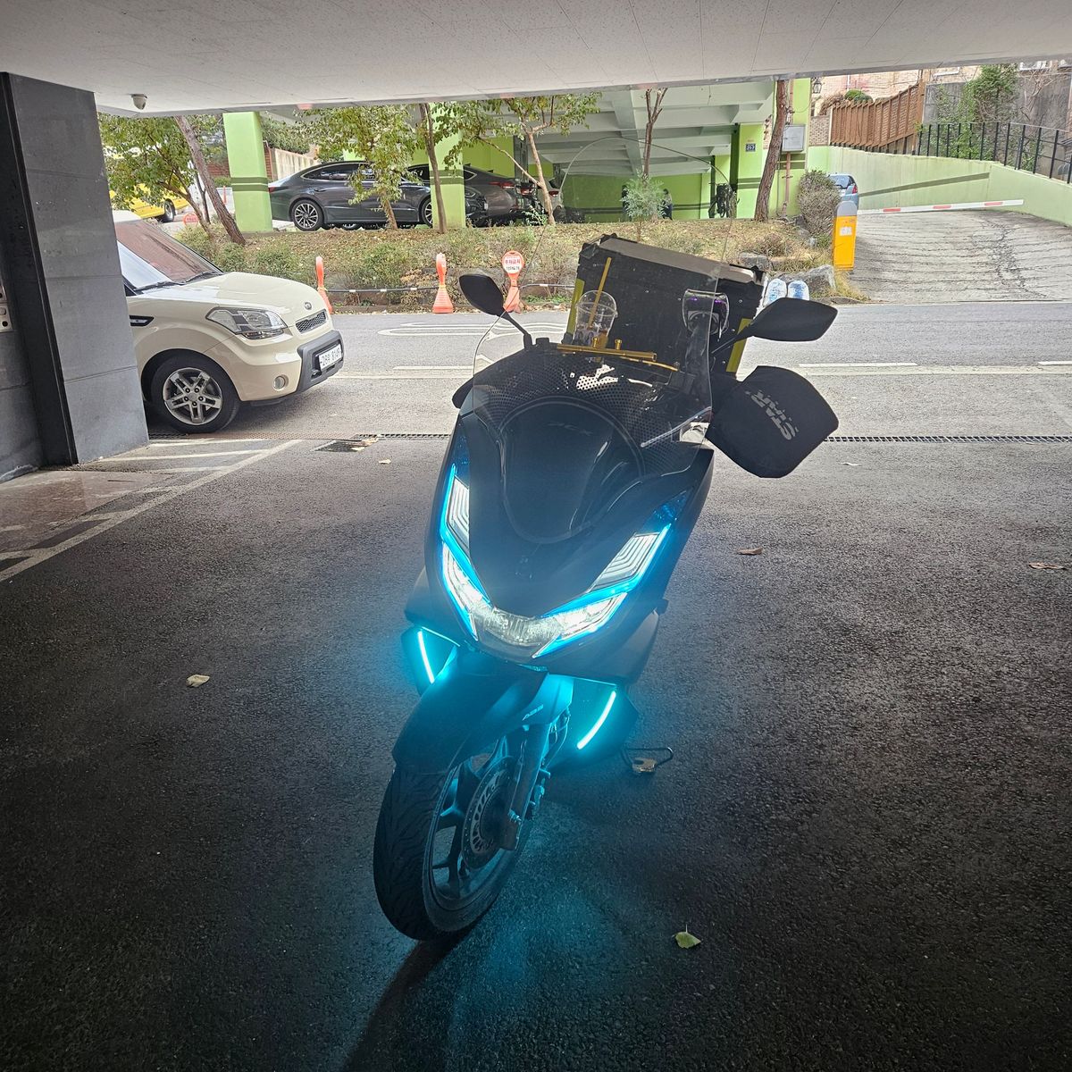혼다 PCX 125 more