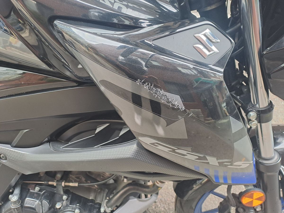 스즈키 GSX S 125 more