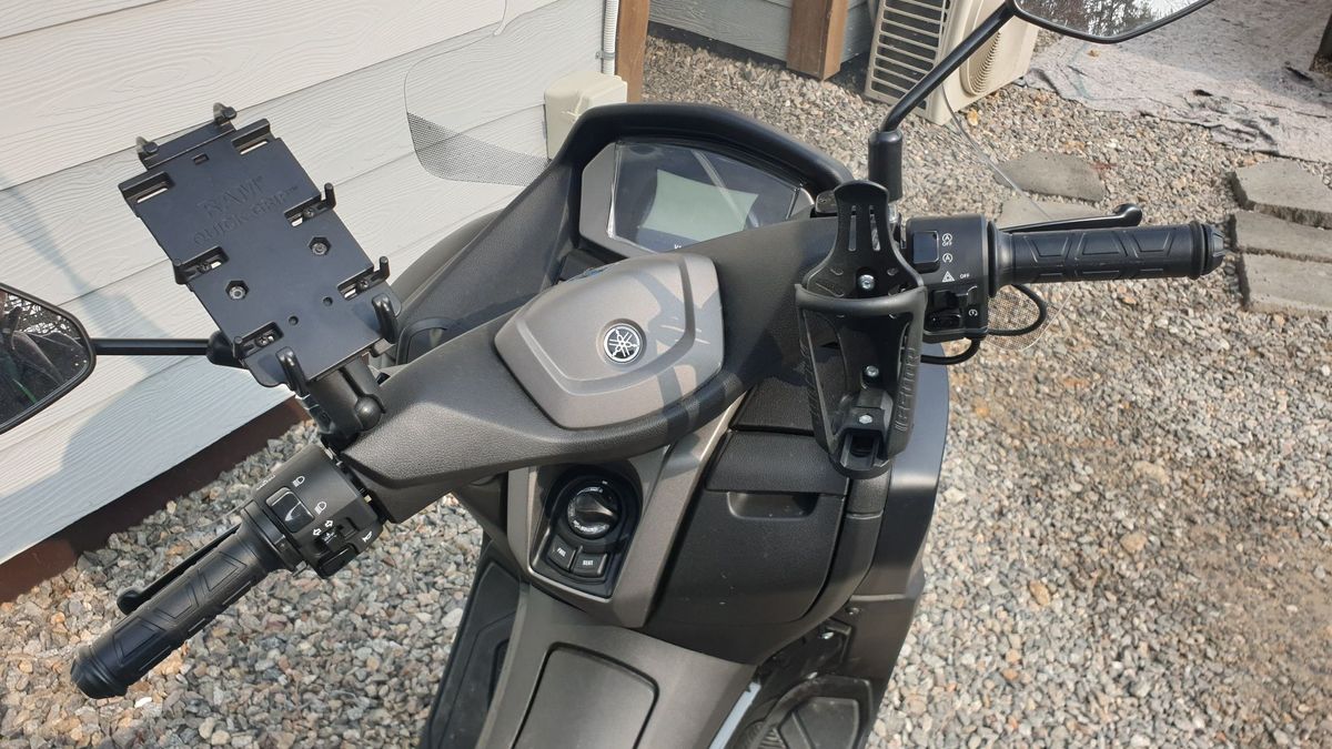 야마하 NMAX 125 4