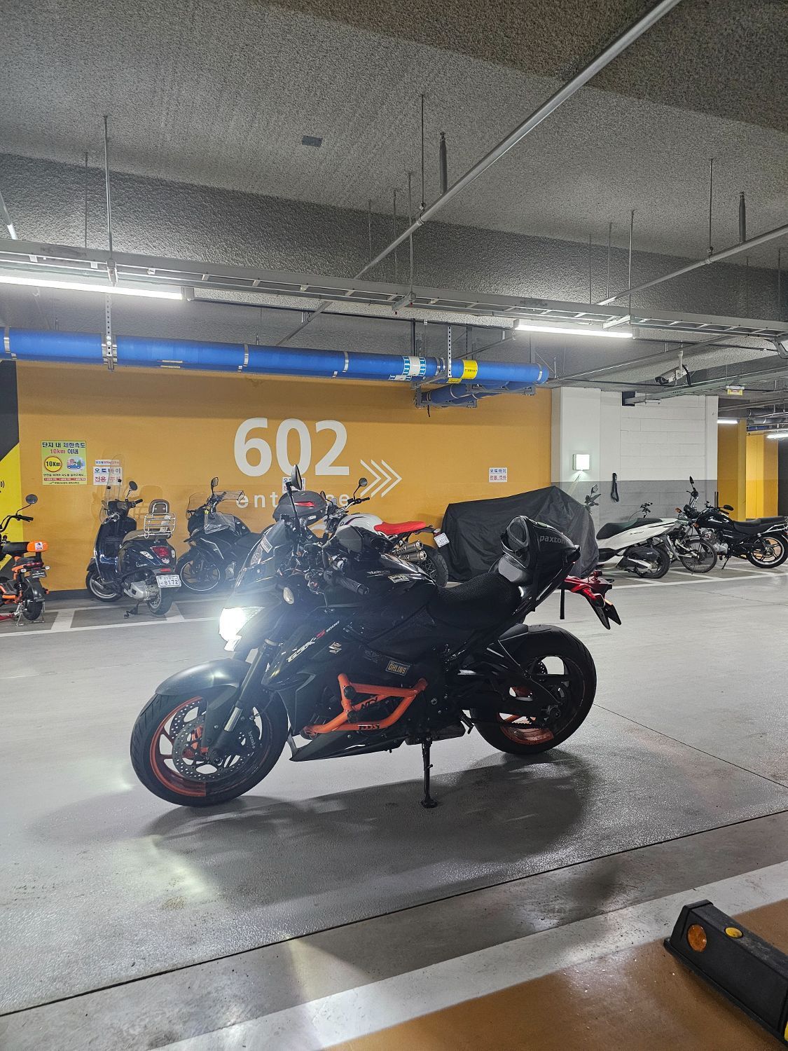 스즈키 GSX S 1000 6