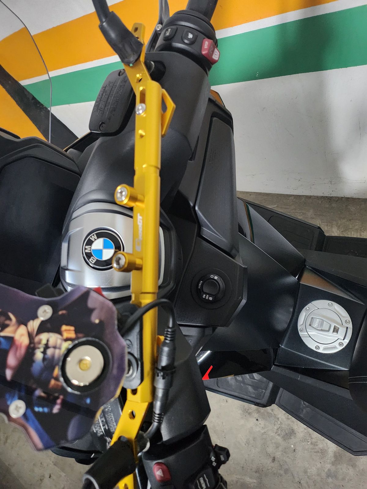 BMW C 400 GT main