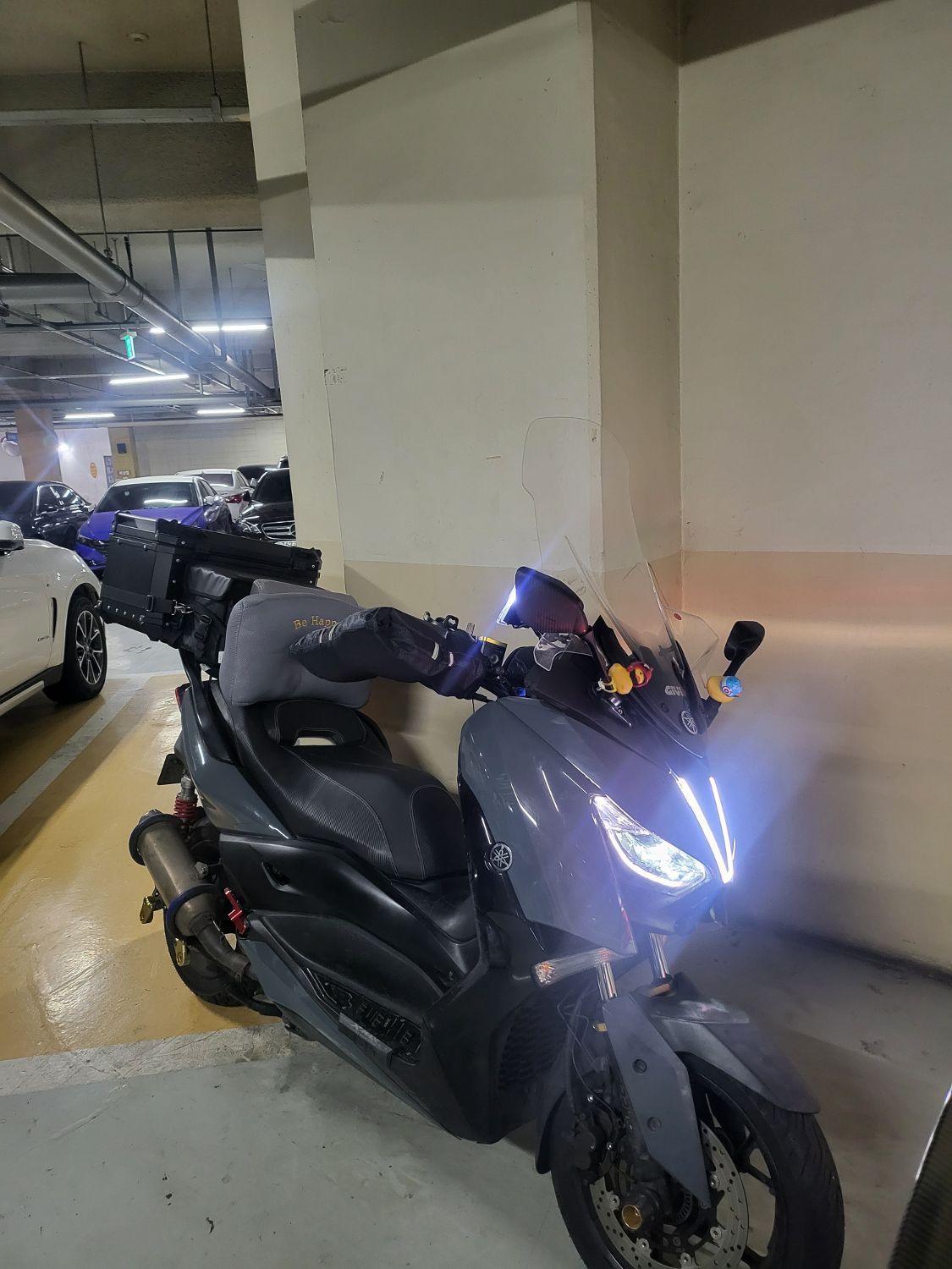 야마하 XMAX 300 ABS 7