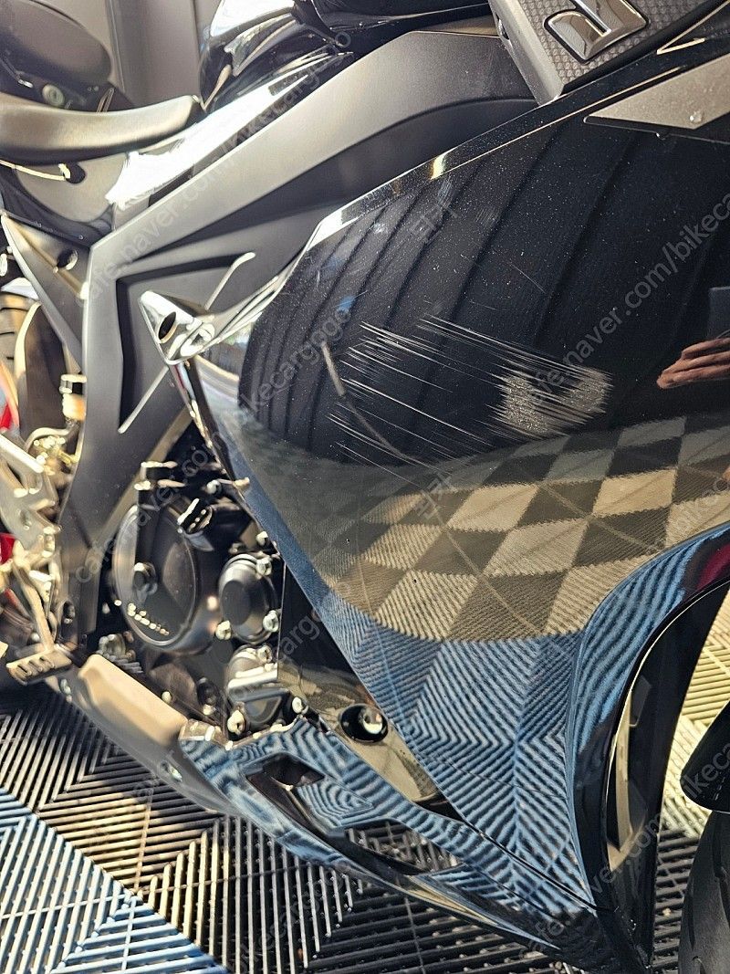 스즈키 GSX R 125 ABS more