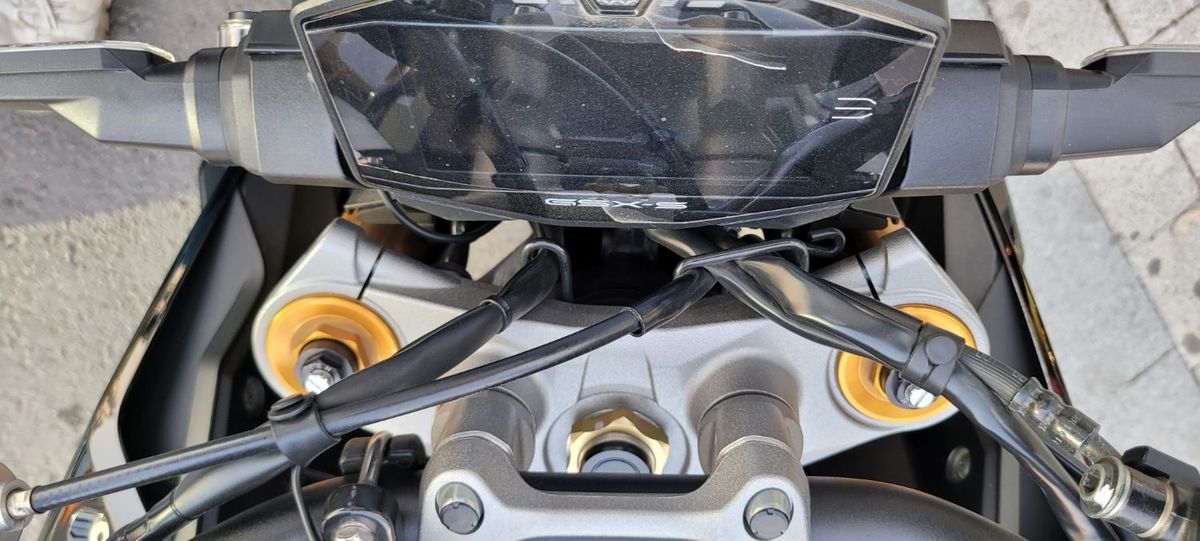 스즈키 GSX S 1000 7