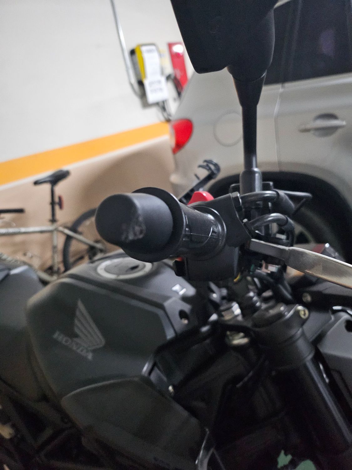 혼다 CB 125 R 5