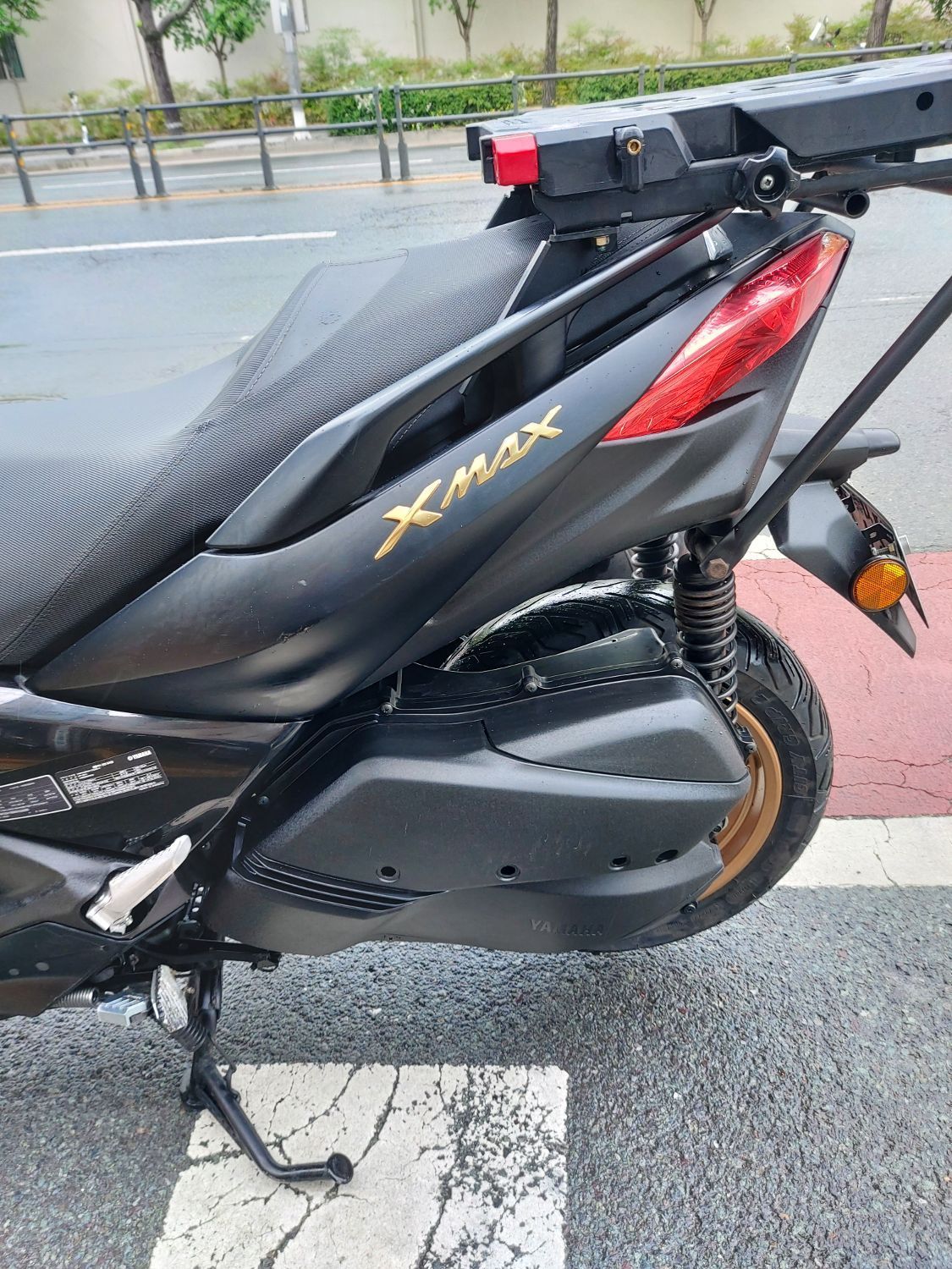 야마하 XMAX 300 ABS 4
