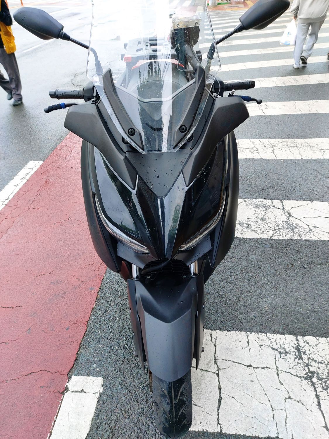 야마하 XMAX 300 ABS 6