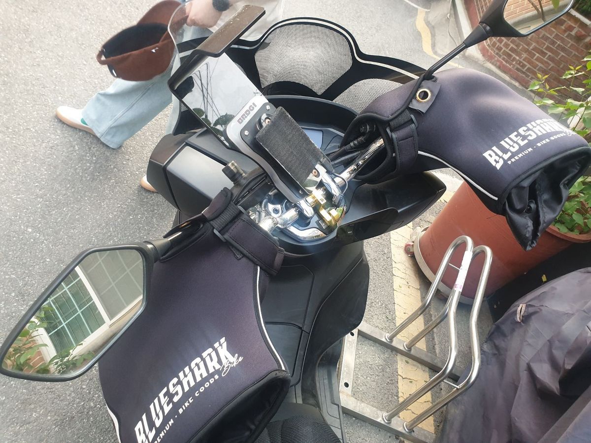 혼다 PCX 125 more