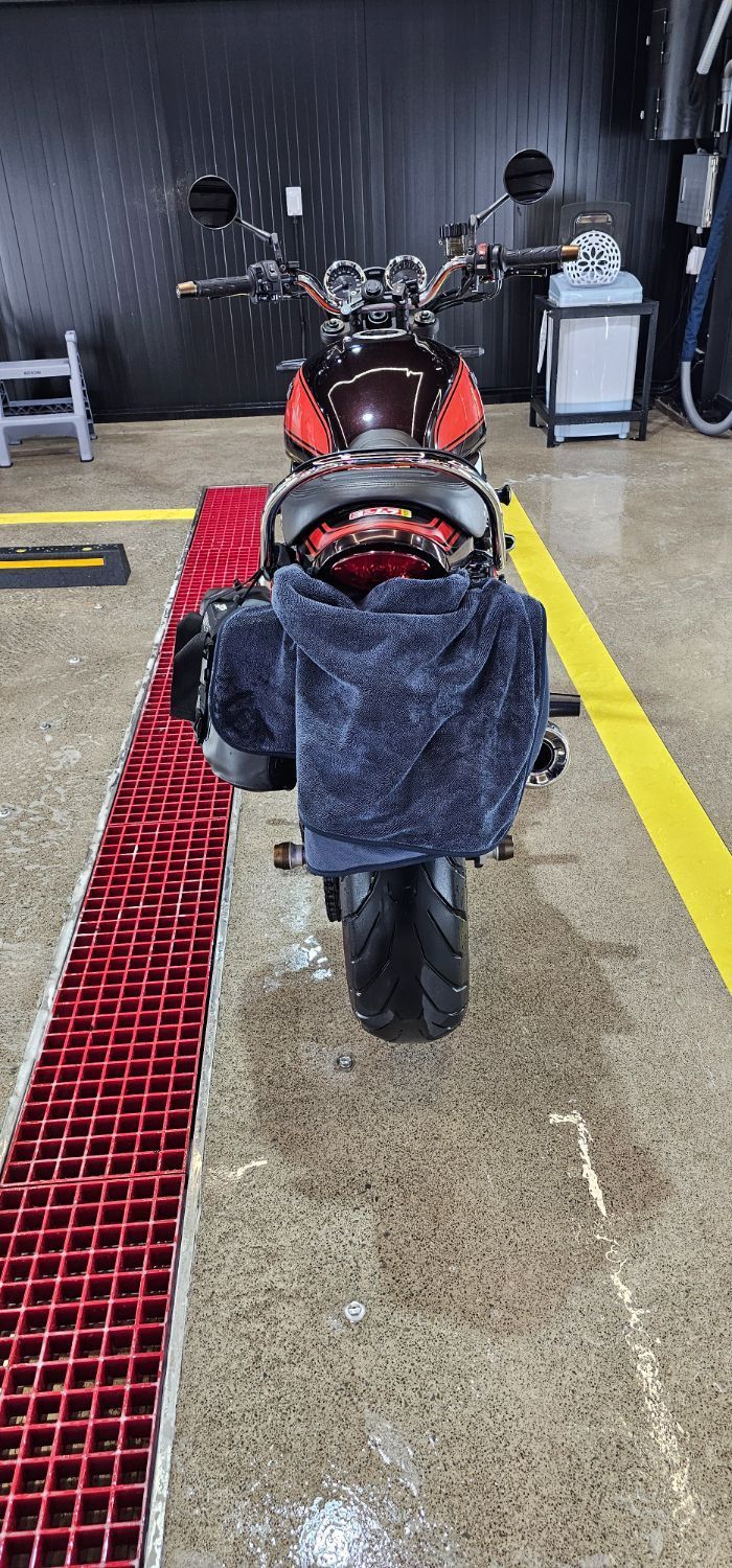 가와사키 Z 900 RS 6