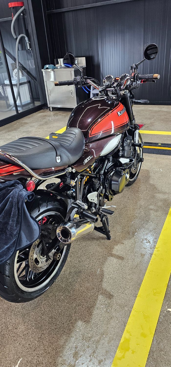 가와사키 Z 900 RS 5