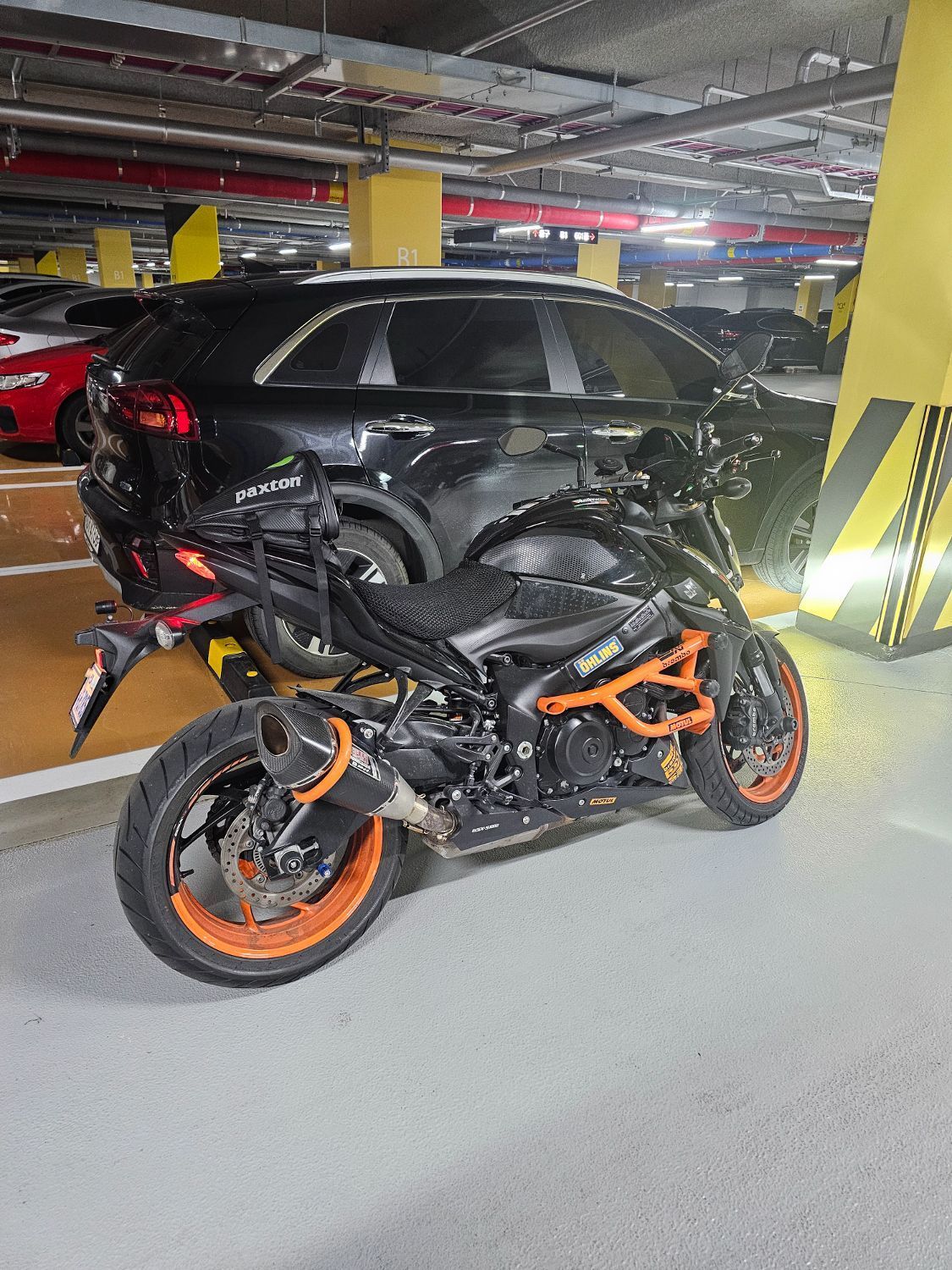 스즈키 GSX S 1000 8