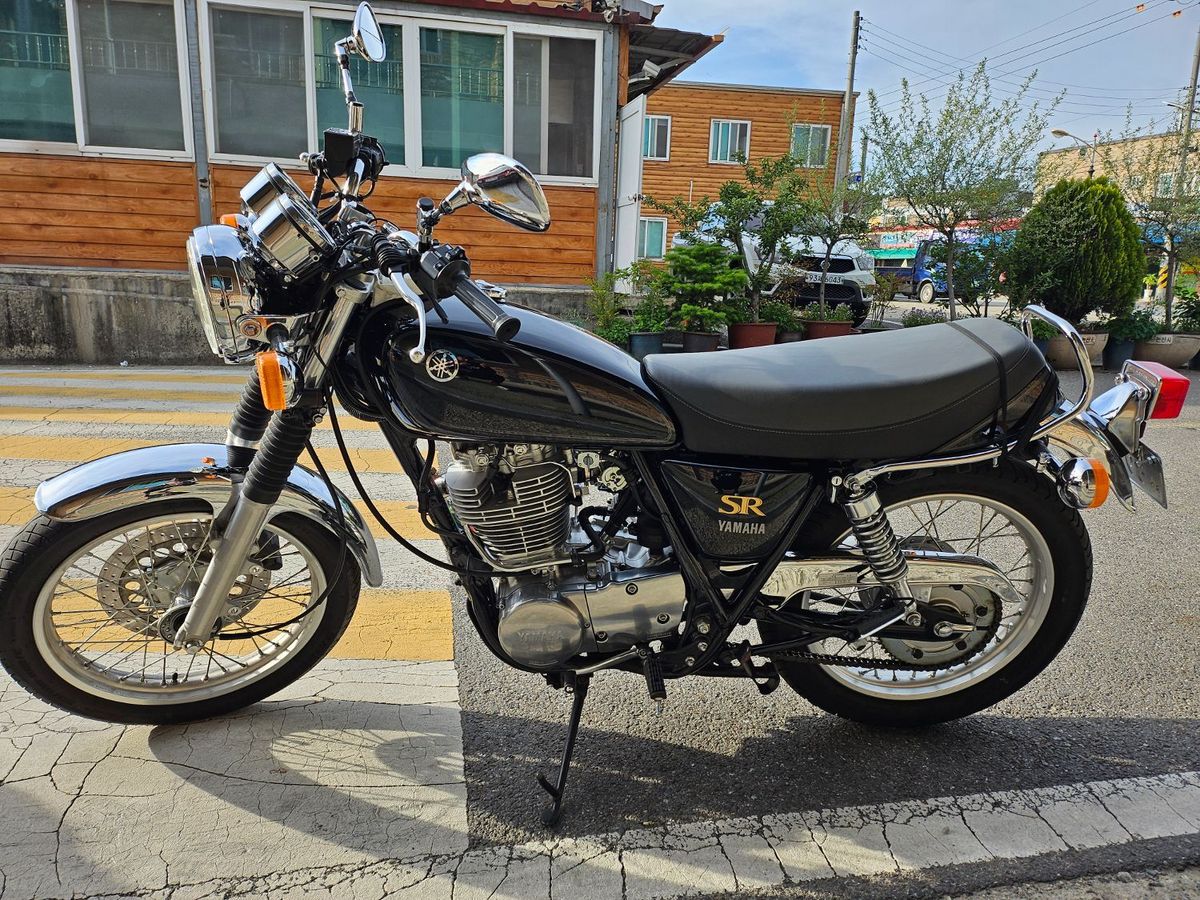 야마하 SR 400 main