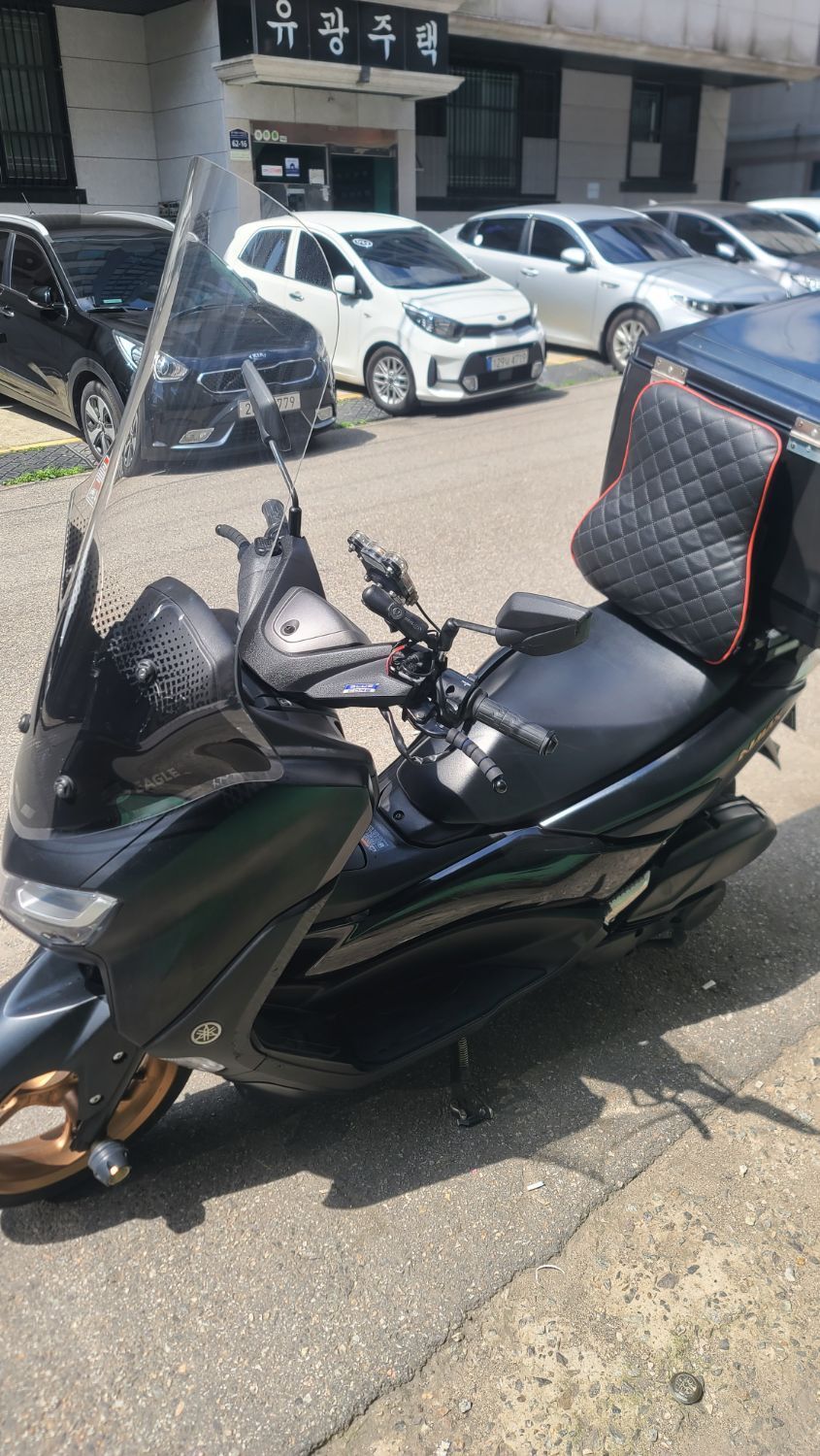야마하 NMAX 125 4