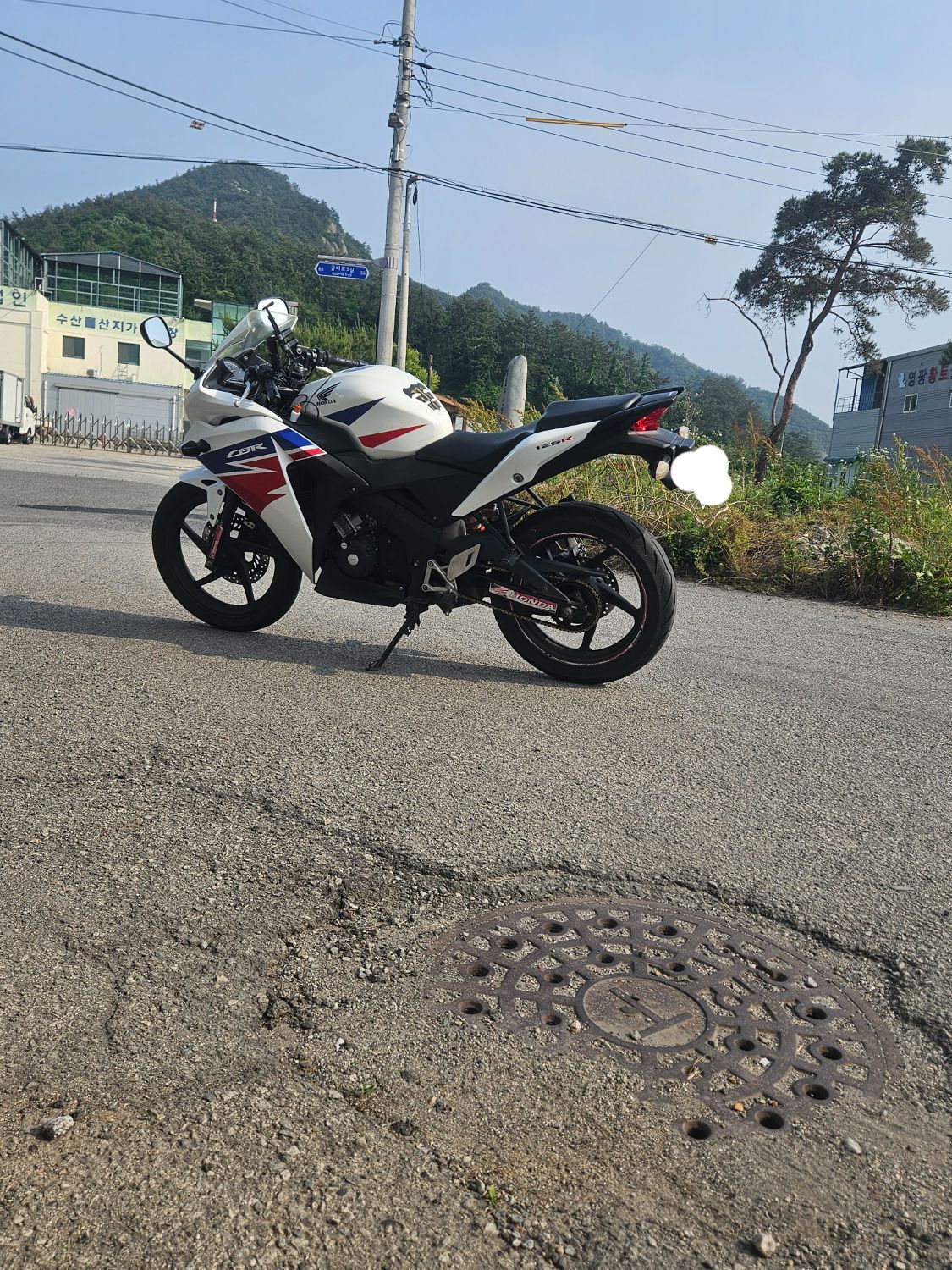혼다 CBR 125 R main