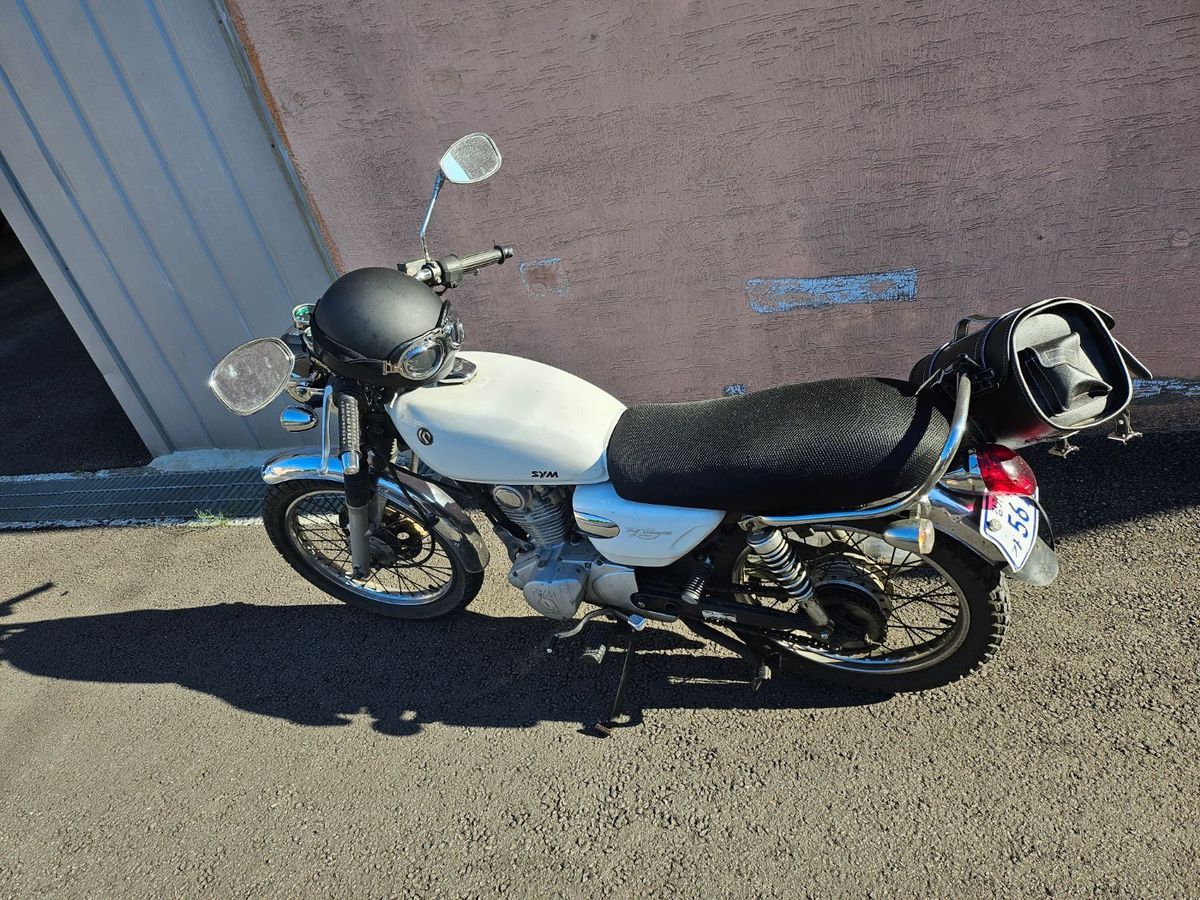 SYM 울프 125 7