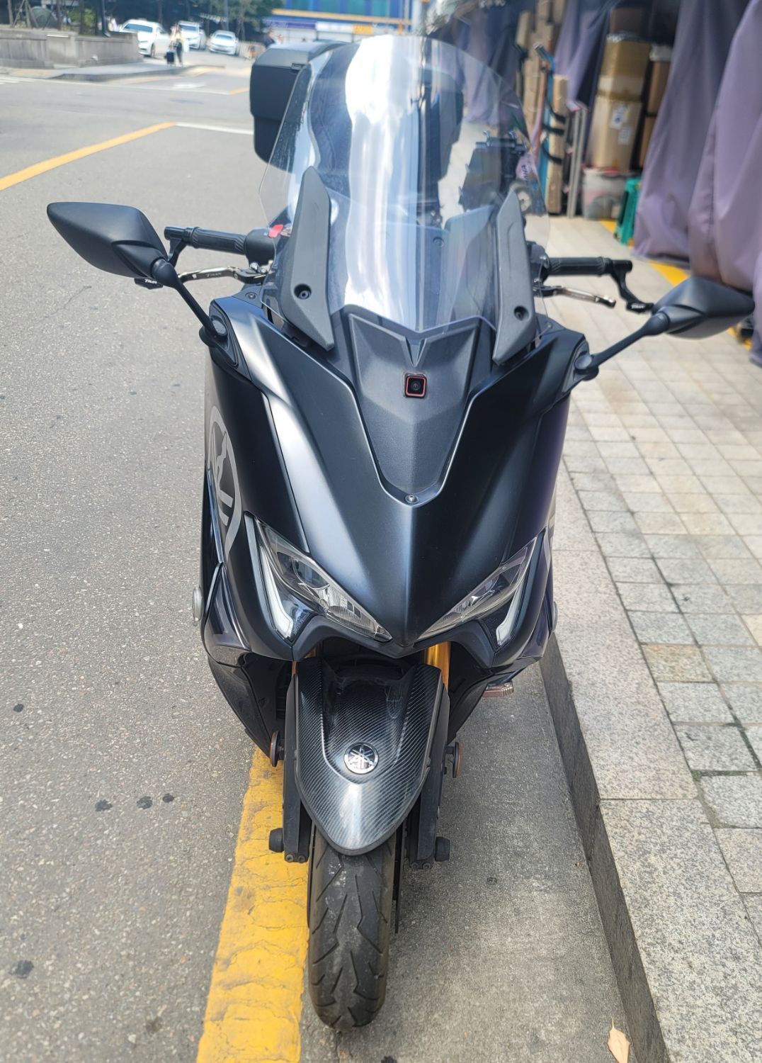 야마하 TMAX DX 8