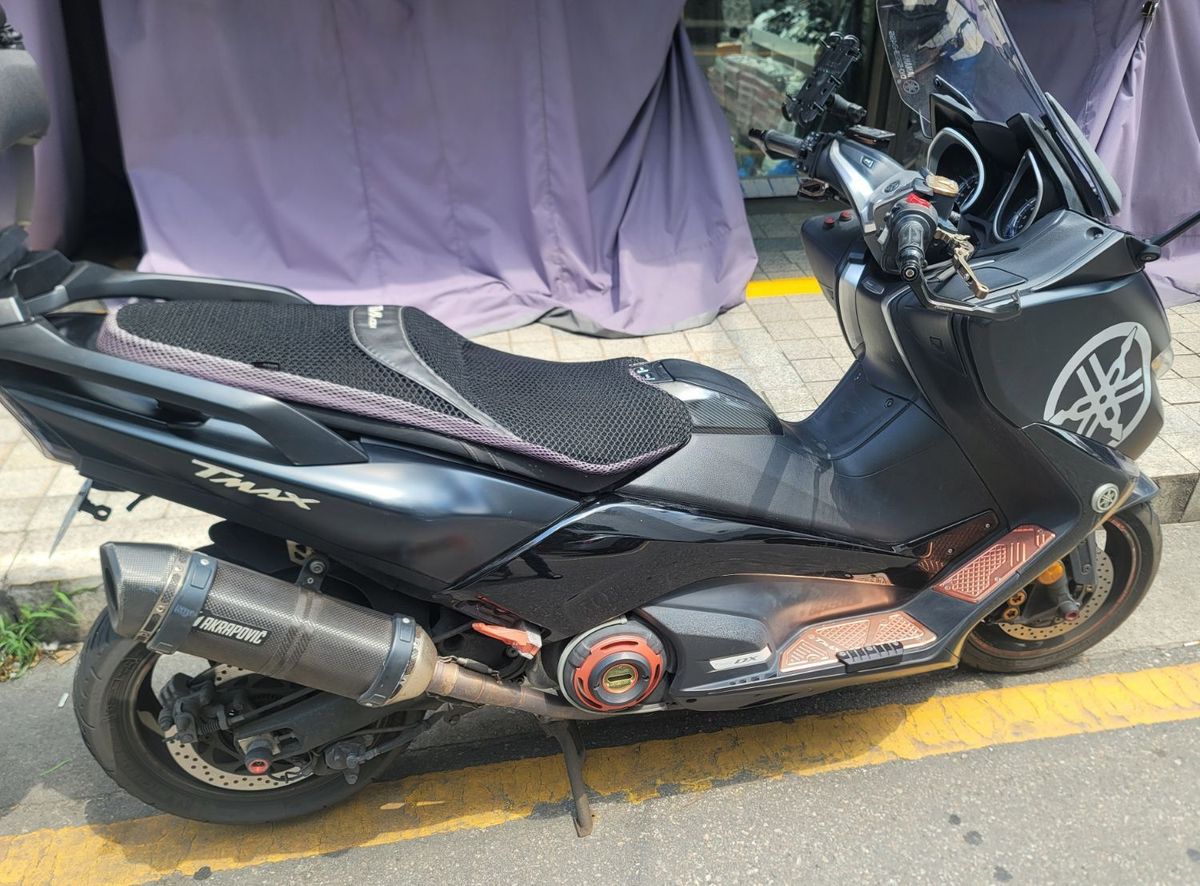 야마하 TMAX DX 7