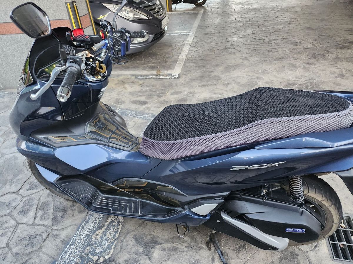혼다 PCX 125 more
