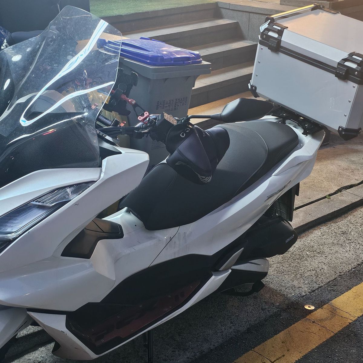 혼다 PCX 125 thumb 2