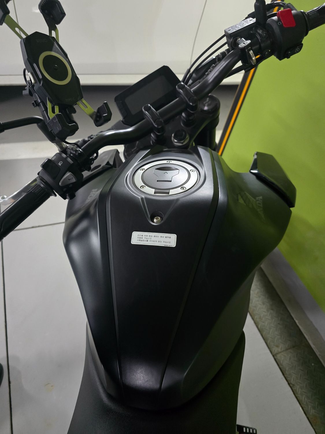 혼다 CB 125 R 5