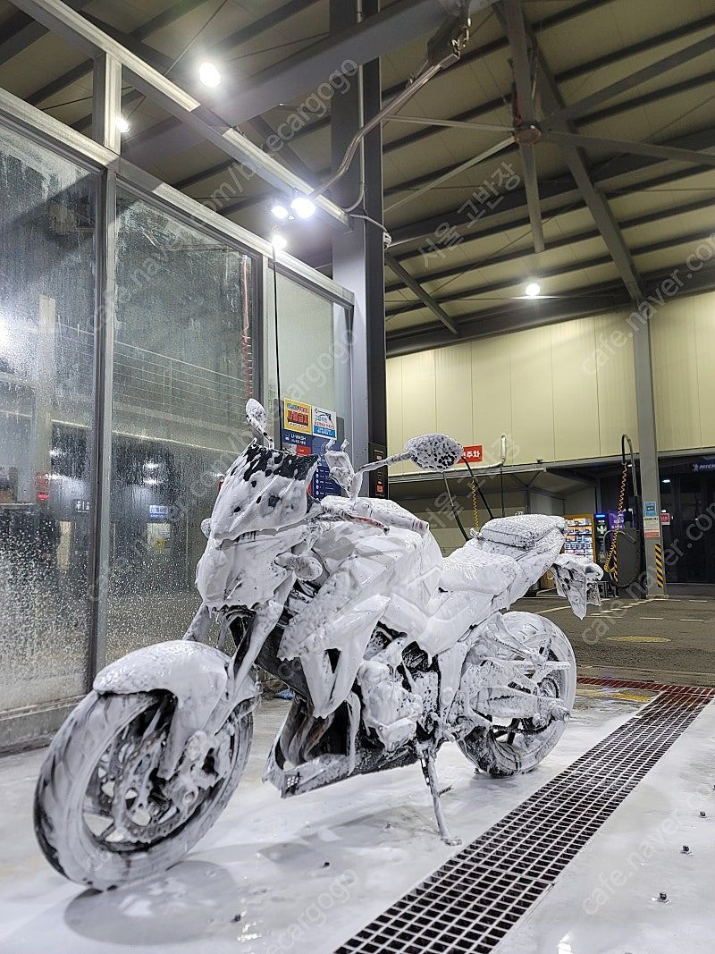 스즈키 GSX S 750 10