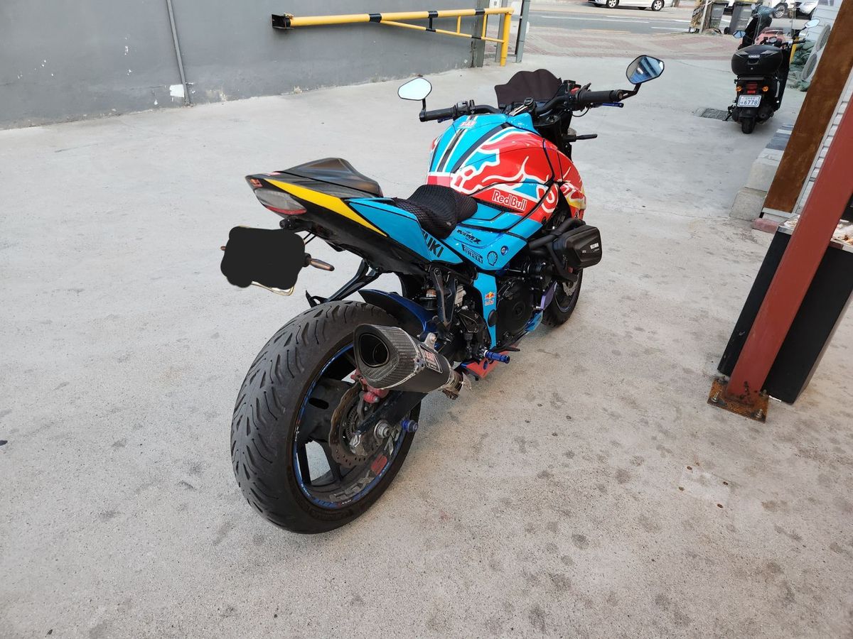 스즈키 GSX S 750 main