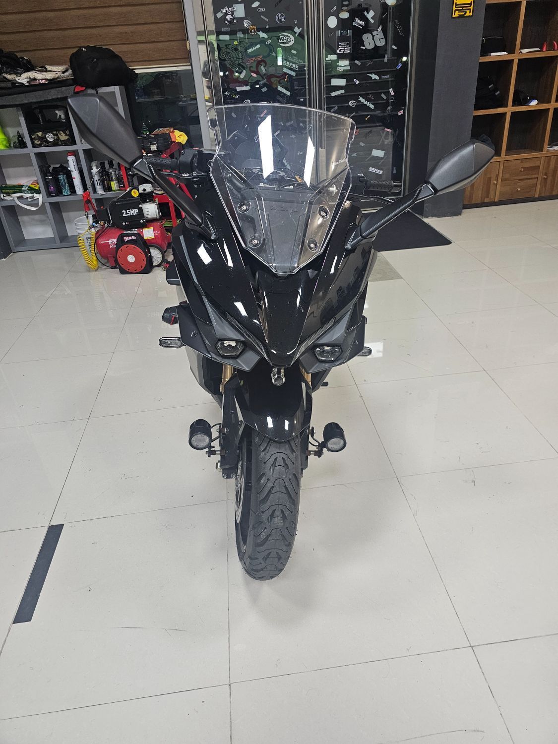 스즈키 GSX S 1000 GT 4