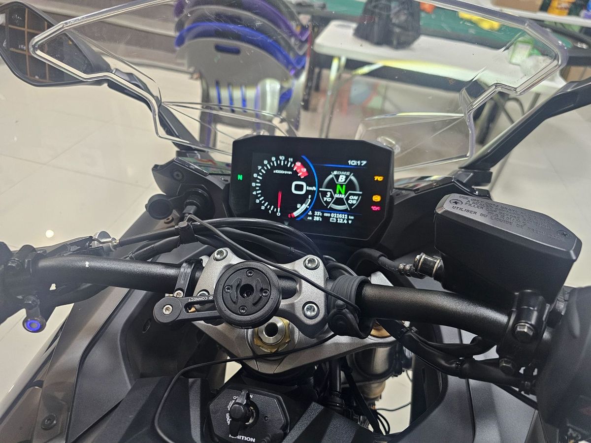 스즈키 GSX S 1000 GT 5