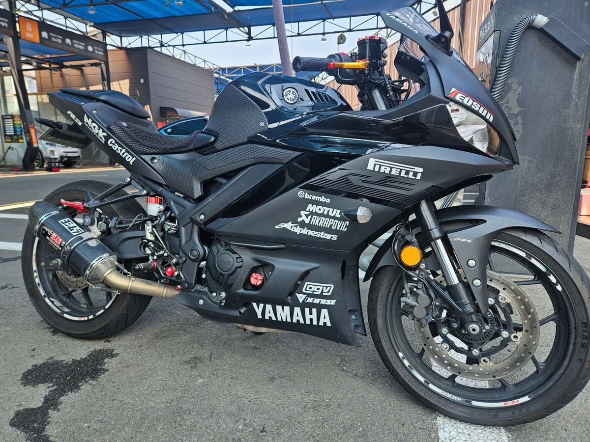 야마하 YZF R3 main