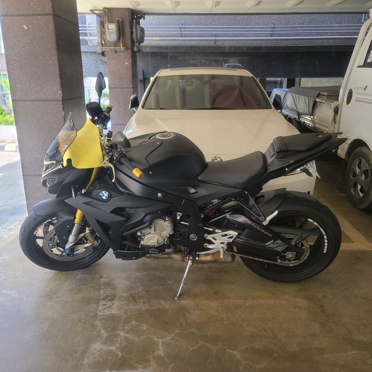 BMW S 1000 R thumb 2