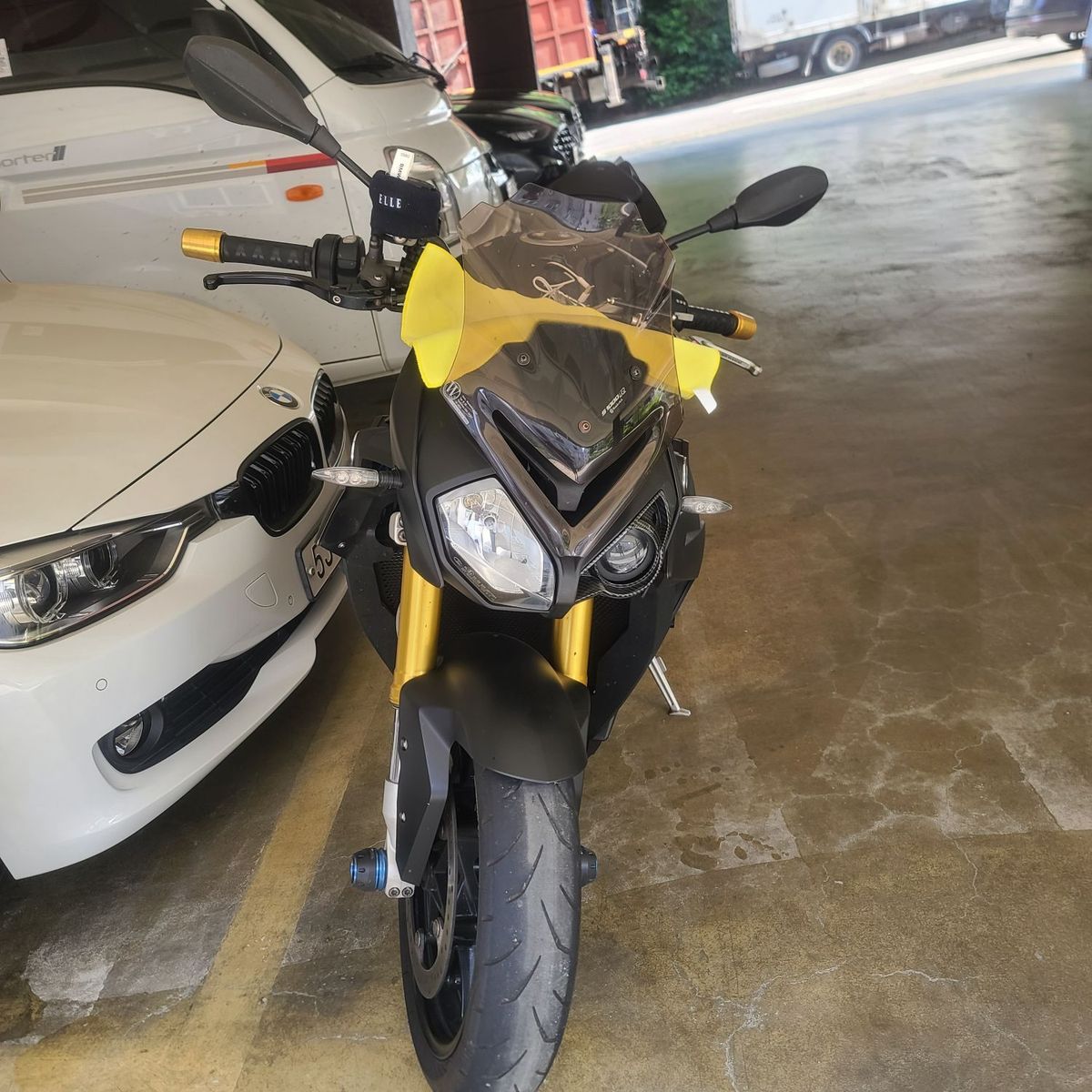 BMW S 1000 R main