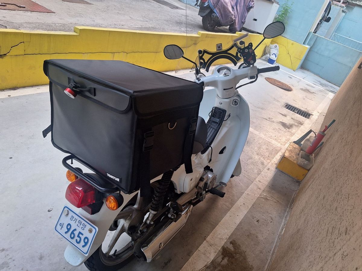 혼다 슈퍼 커브 110 more