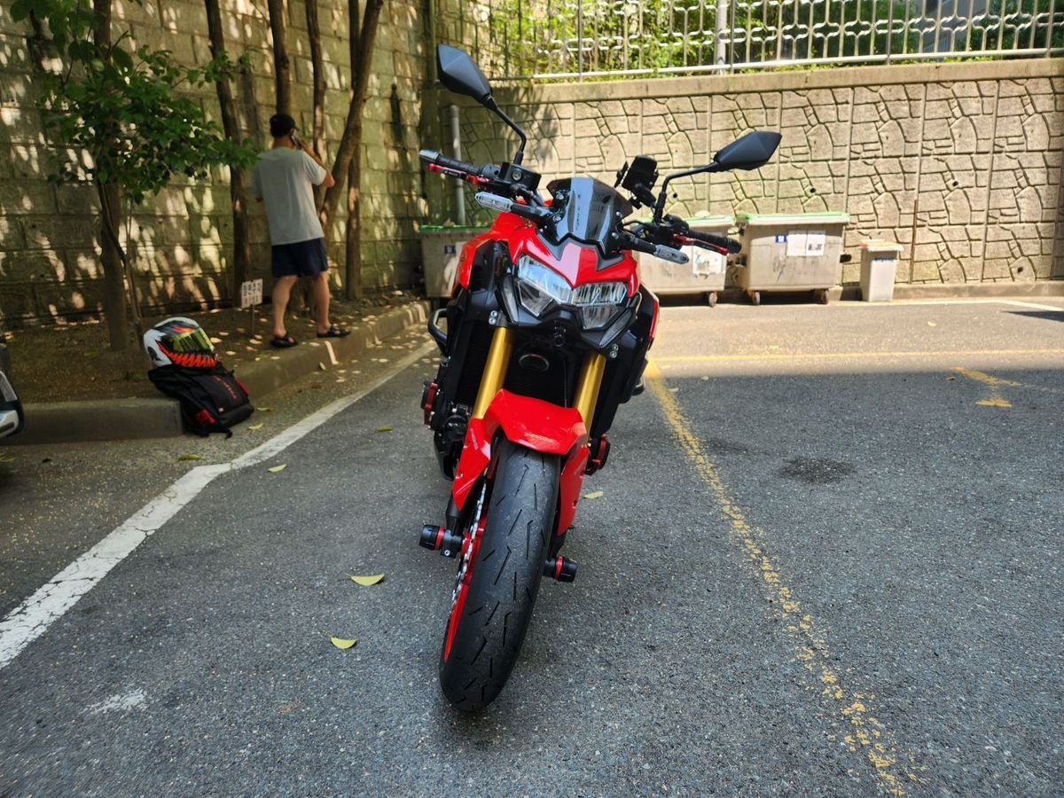 가와사키 Z 900 50주년 main
