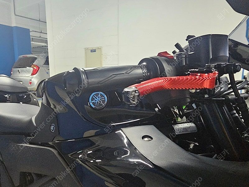 야마하 YZF R3 10