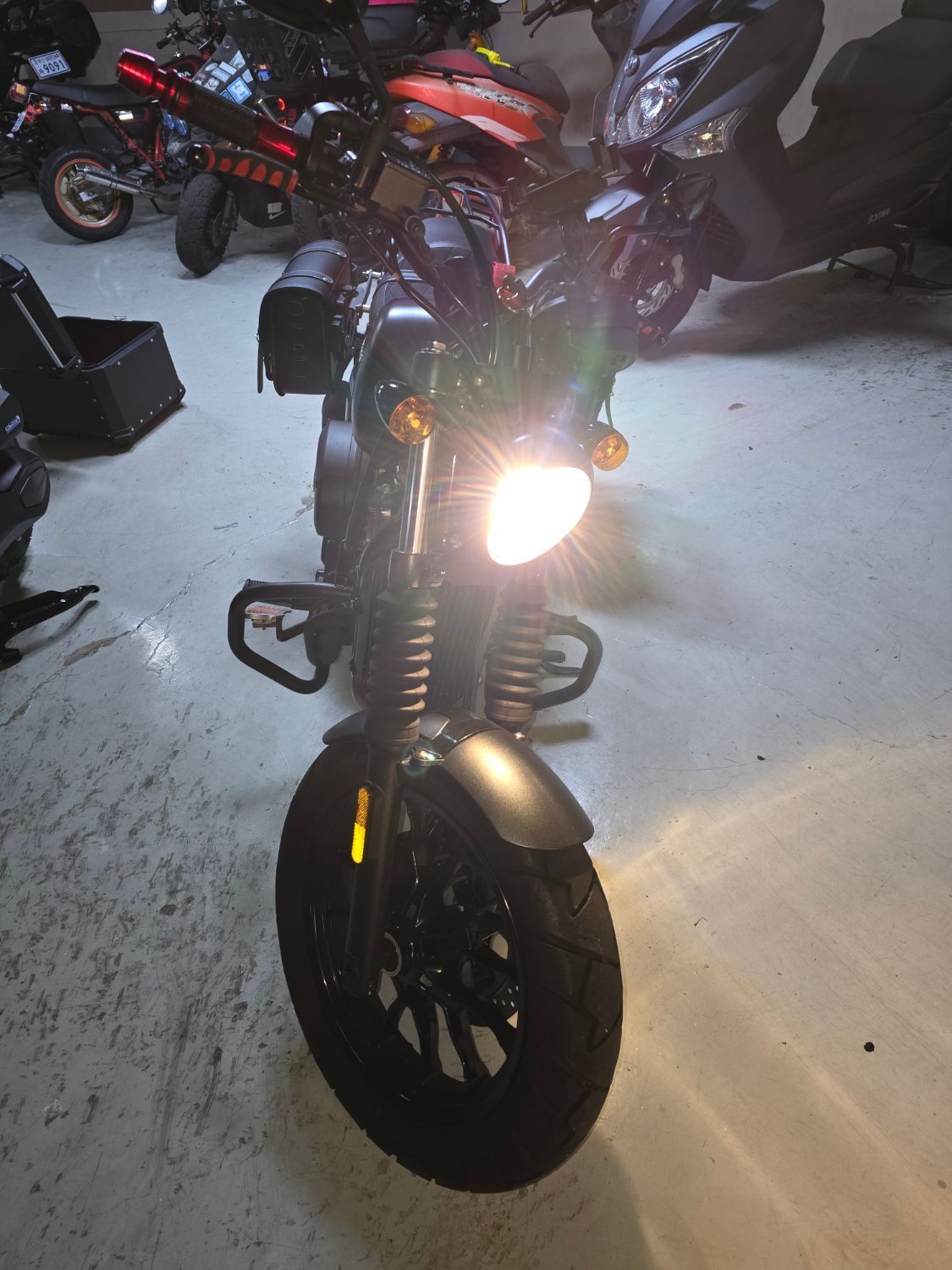 KR모터스 아퀼라 300 S 5