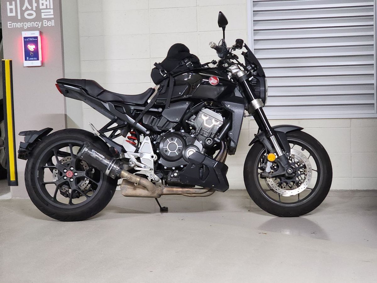 혼다 CB 1000 R 10