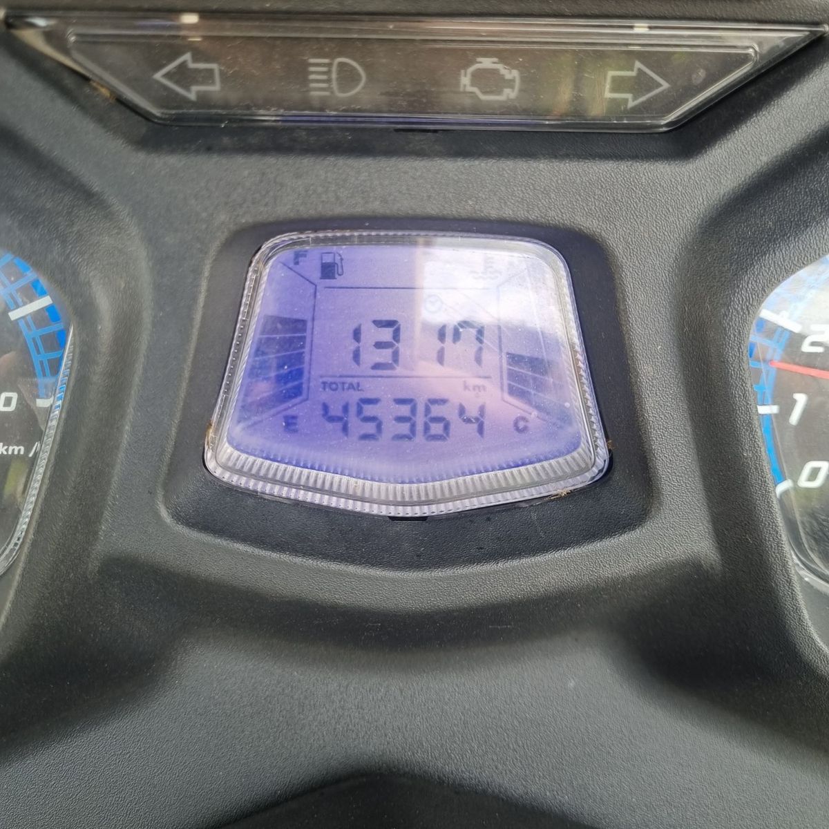 SYM 조이맥스 Z 300 플러스 ABS main